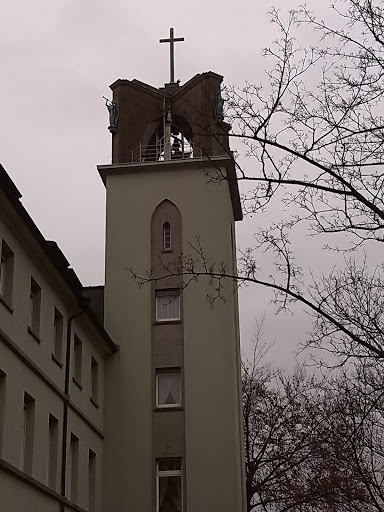 Beengelter Glockenturm