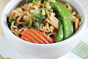 Chicken Thai Noodle Bowls