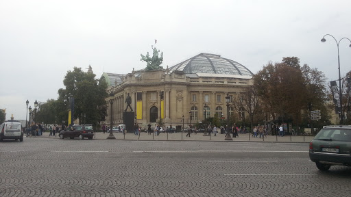 Le Petit Palais, Sculpture
