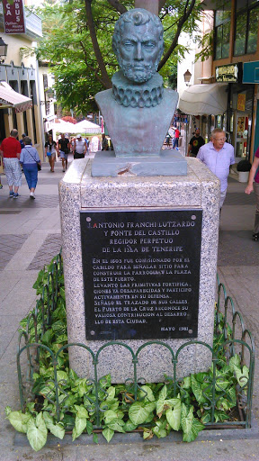 Monumento a Antonio Franchi