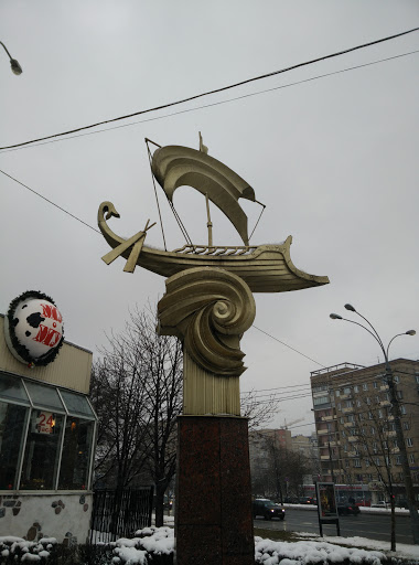 Скульптура на Фрунзенской