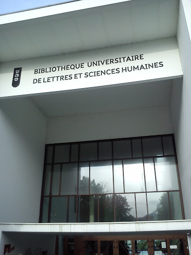 Entrée Bibliothèque Universitaire
