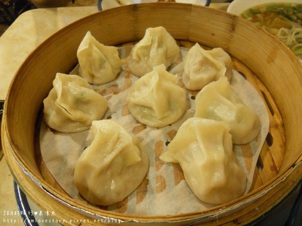 【松江南京】蒸蒸日上--25元滷肉飯有菜有蛋？