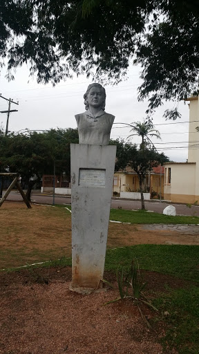 Busto DONA MOÇINHA - 1910-1956 - NITEROI - CANOAS - RS