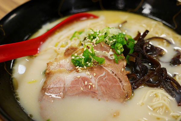 來吃名氣的 大海拉麵長安店