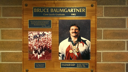 Bruce Baumgartner

Honorary Plaque