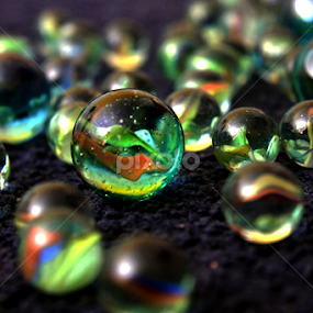 Universo Gude by Breno Teixeira - Novices Only Objects & Still Life