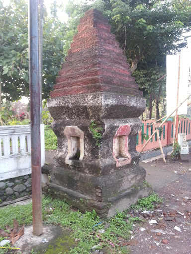 Red Temple Statue