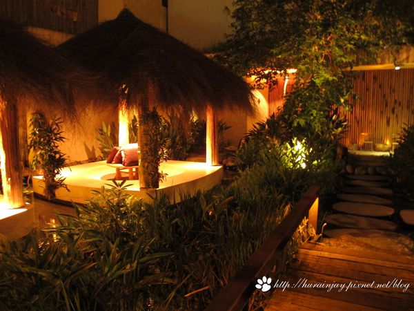 公益路‧異國裝潢風格‧好愛戶外發呆亭‧Thai-Work私房泰！