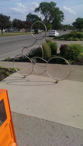 Wire Bike Rider Art