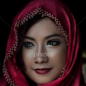 Cen Marcela in Hijab by Cai Xiong - Digital Art People