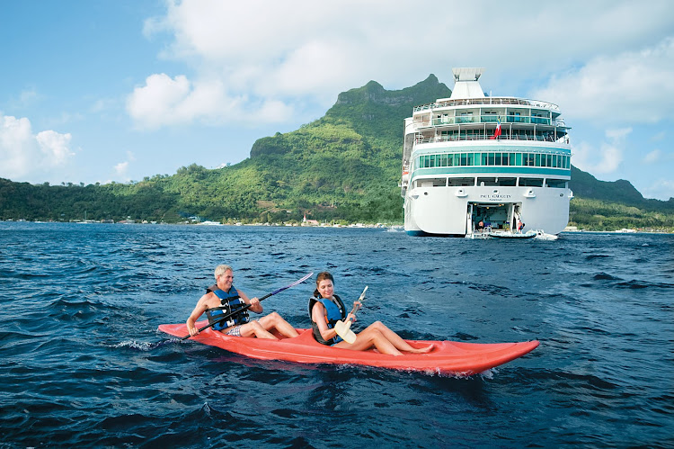 Take advantage of the onboard water sports marina for complimentary kayaking, windsurfing and paddle boarding on the Gauguin.