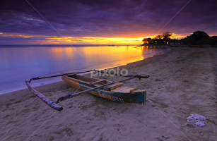 ..:: The Only Boat ::.. by Ichan Mahigan -  