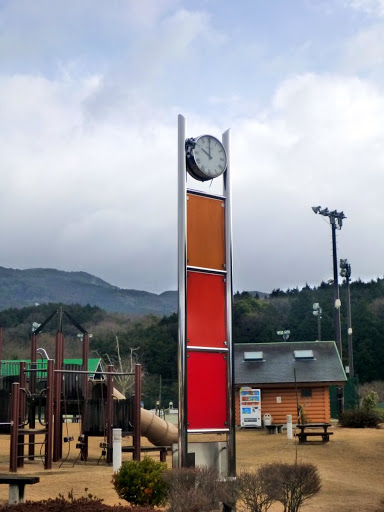 山家スポーツ公園時計塔