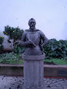 Busto Pedro de Valdivia