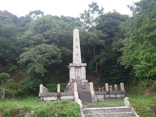 栄山神社 忠魂碑