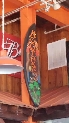 Surf's Up at Honolulu Hooters