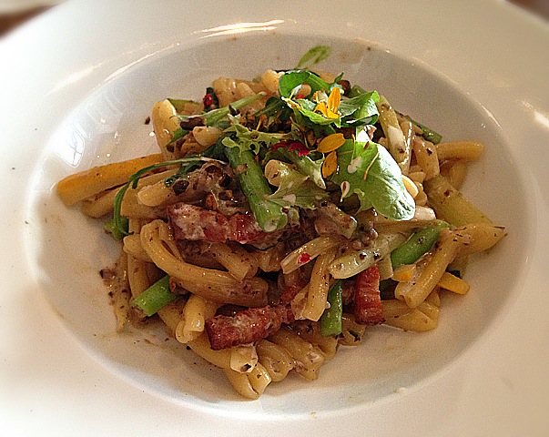 西門町，門卡迪餐廳