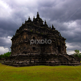 Candi Plaosan by Widodo Dripp - Buildings & Architecture Public & Historical