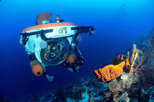 Curacao-diving-Curasub - Substation Curacao's "Curasub," a certified mini-submarine for tourists, reaches sea depths of 1,000 feet off the island of Curacao.