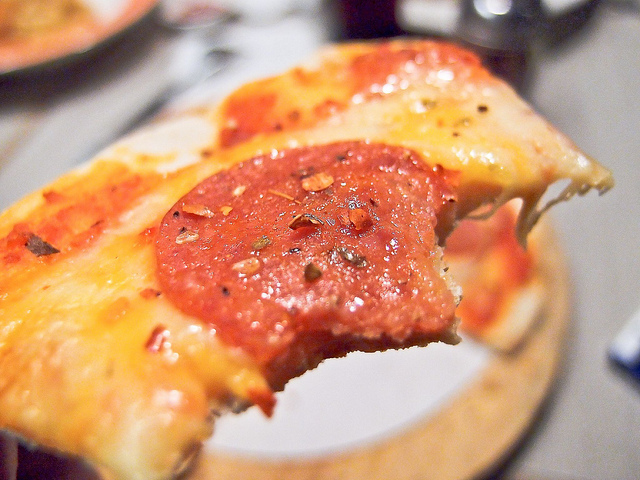 台北 內湖，搬家後的炭為觀止炭烤PIZZA屋