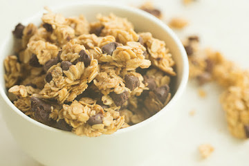 Chocolate Chip Granola