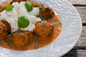 Meatballs with Fresh Ricotta
