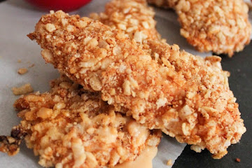 Crispy Baked Chicken Tenders with Sriracha Honey Mustard