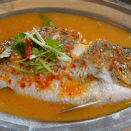 二分之一泰式小館