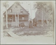 Portret van een vrouw bij een tuinvaas, Verenigde Staten