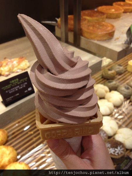 東區-樂田麵包屋巧克力霜淇淋