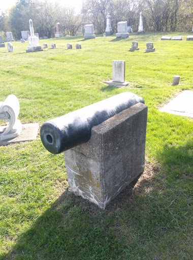 Cannon at Hillside Cemetery