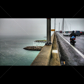 Penang Bridge , Malaysia !  by Muhd Haziq - Nature Up Close Water