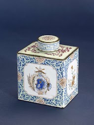Two tea caddies