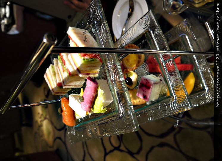 [飯店。下午茶] 新開幕♥大倉久和大飯店 "珍珠酒吧" The Pearl 大廳 英式三層下午茶 / The Nine 烘焙坊 (南京中山商圈) ♥ JoyceWu。食記