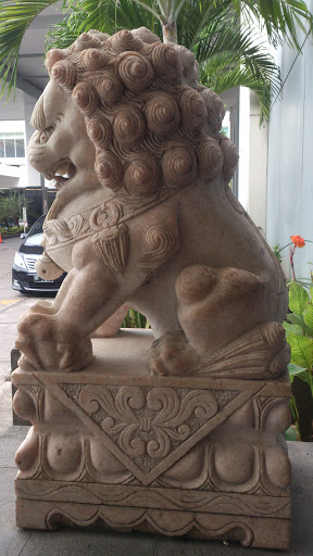 Singa Gariting Statue