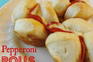 Simple Pepperoni Rolls