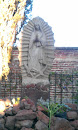 Estatua De La Virgen De Guadalupe