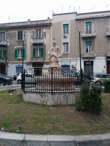 Fontana Piazza Gennaro