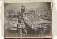 Straatgezicht in een havenstad, China