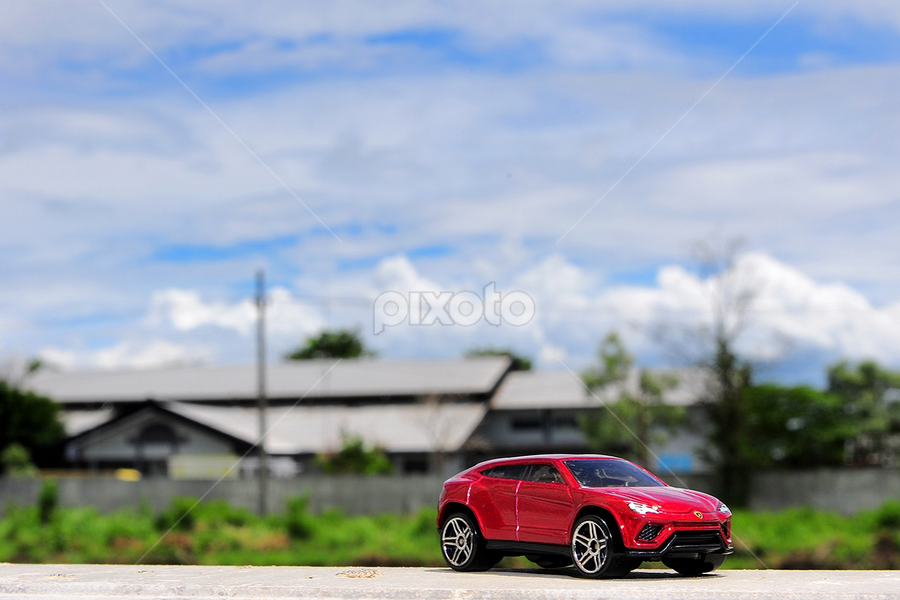 Lamborghini urus by Ahmad khoirul Hakim - Artistic Objects Toys