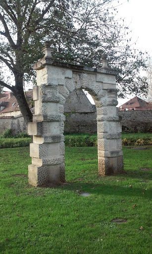 Porte Bressault