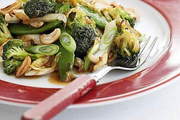 Summery chicken stir-fry