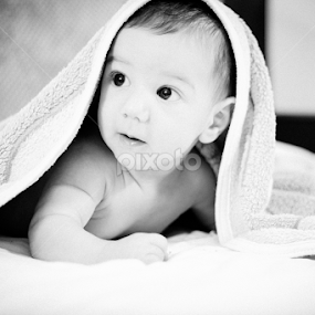 Baby with his blanket by Stanica Marius - Babies & Children Babies ( baby, blanket )