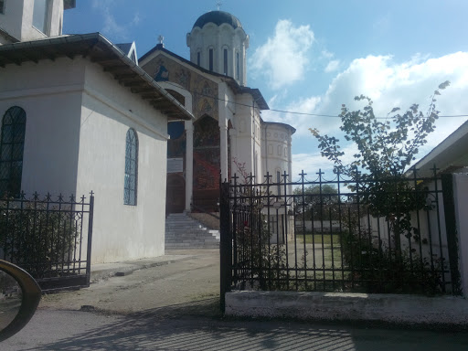Biserica Sf Mihail Si Gavril