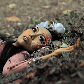 :: Falling for betrayal is worse :: by Pemain Derhaka - People Fashion