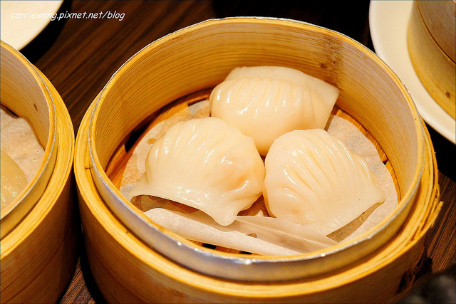 【台中港式飲茶】哄供茶餐廳。香港師傅坐陣，餐點便宜又超值，4/11(五)前全面打6折