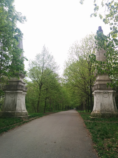 Obelisken der Schwarzenberg-Allee