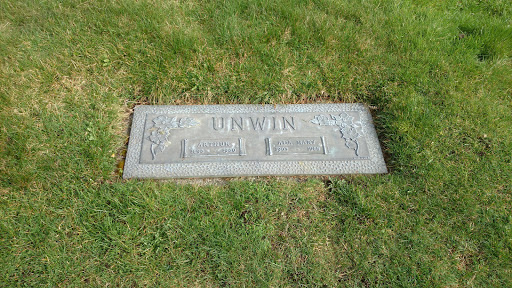 Memorial to Unwin