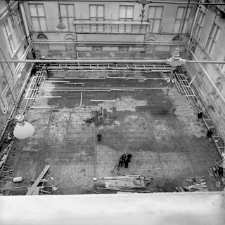 Verbouwing van de Oostelijke Binnenplaats in de jaren zestig